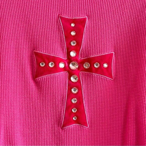 Waffle Knit Shirt Cross Embroidered Chunky Bedazzle Fuchsia Long Sleeve Sz Large - Picture 3 of 7